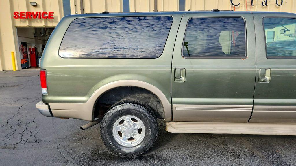 used 2000 Ford Excursion car, priced at $7,995