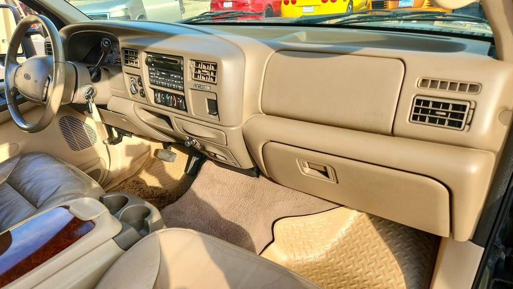 used 2000 Ford Excursion car, priced at $7,995