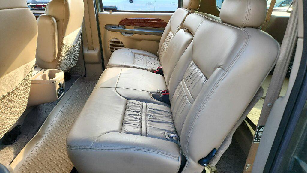 used 2000 Ford Excursion car, priced at $7,995