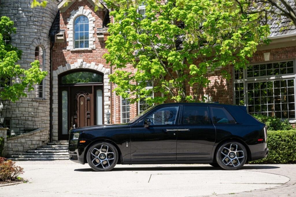 used 2024 Rolls-Royce Cullinan car, priced at $419,999