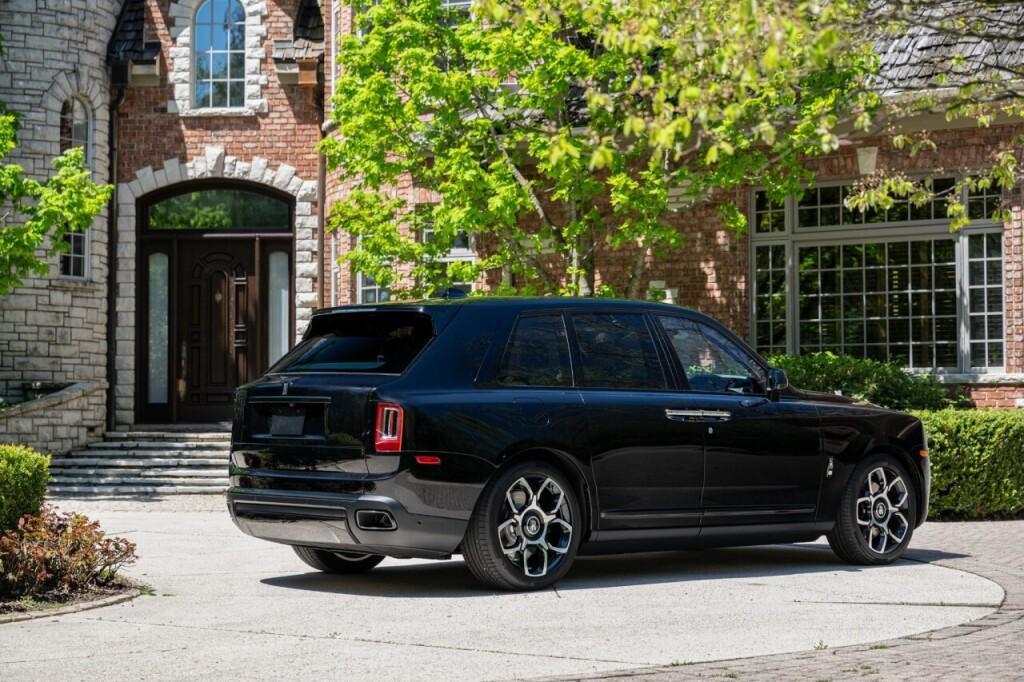 used 2024 Rolls-Royce Cullinan car, priced at $419,999