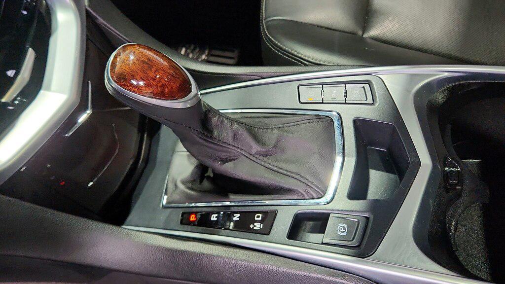 used 2014 Cadillac SRX car