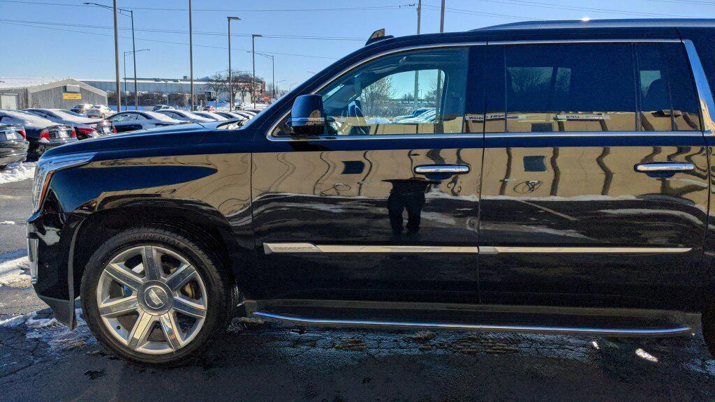 used 2017 Cadillac Escalade ESV car, priced at $34,777