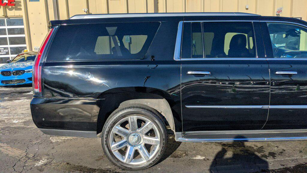 used 2017 Cadillac Escalade ESV car, priced at $34,777