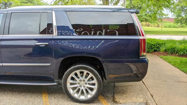 used 2020 Cadillac Escalade ESV car, priced at $39,999