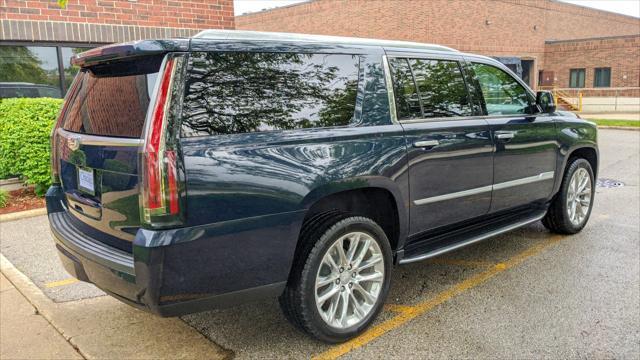 used 2020 Cadillac Escalade ESV car, priced at $39,999