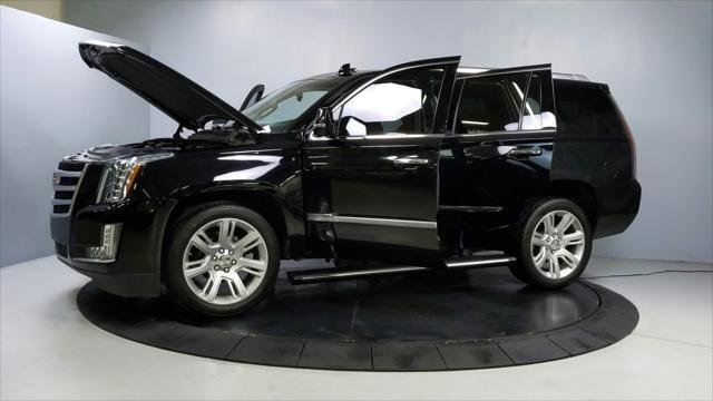 used 2015 Cadillac Escalade car, priced at $29,888