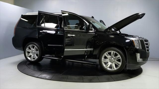 used 2015 Cadillac Escalade car, priced at $29,888