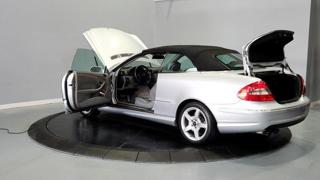 used 2007 Mercedes-Benz CLK-Class car, priced at $14,777