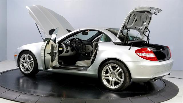 used 2007 Mercedes-Benz SLK-Class car, priced at $15,995