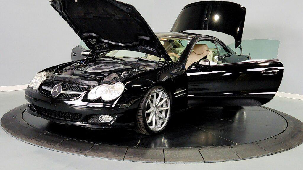 used 2007 Mercedes-Benz SL-Class car, priced at $16,995