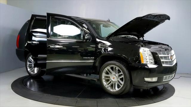 used 2013 Cadillac Escalade car, priced at $29,777