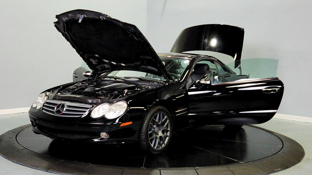 used 2005 Mercedes-Benz SL-Class car, priced at $11,995