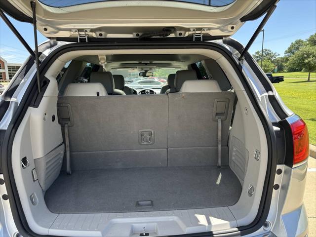 used 2016 Buick Enclave car, priced at $11,500