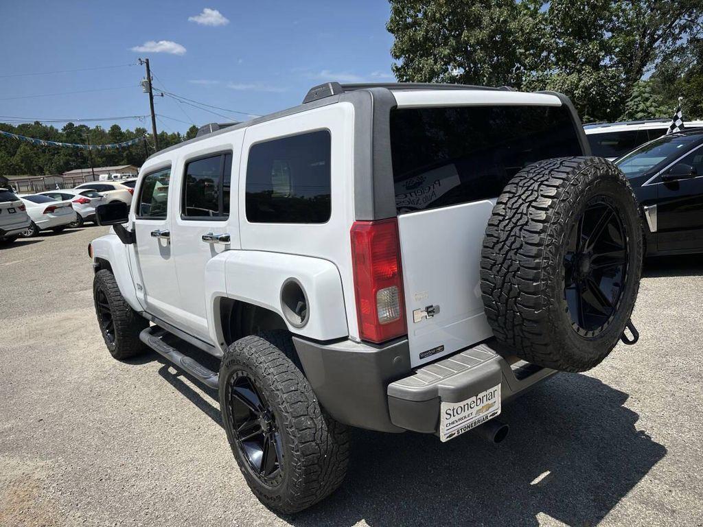 used 2009 Hummer H3 car, priced at $10,995