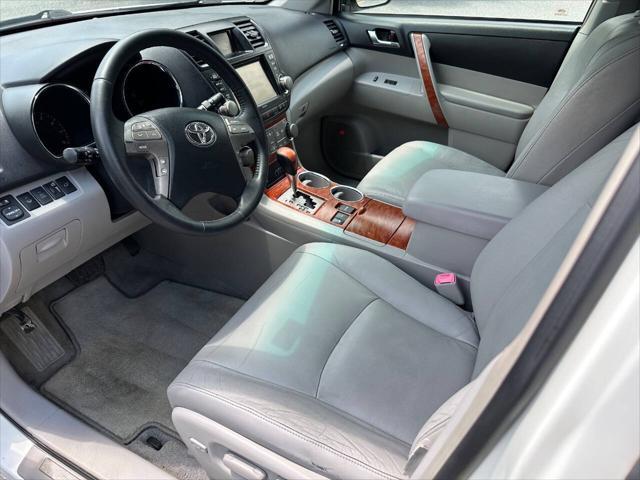 used 2010 Toyota Highlander car, priced at $6,495