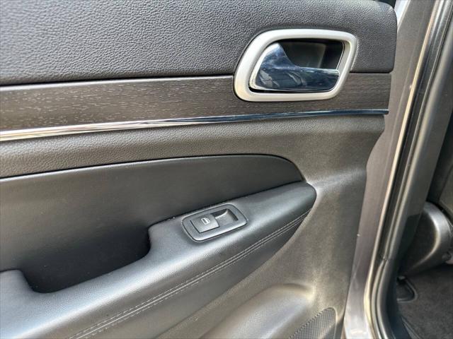 used 2018 Jeep Grand Cherokee car, priced at $15,995