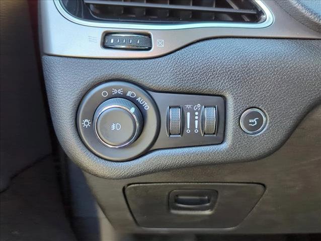 used 2019 Jeep Cherokee car, priced at $14,498