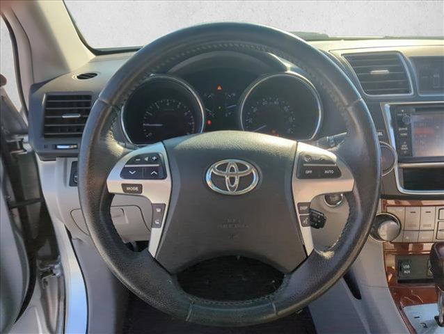 used 2013 Toyota Highlander car, priced at $12,498