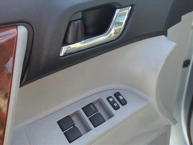 used 2013 Toyota Highlander car, priced at $12,498