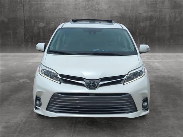 used 2018 Toyota Sienna car, priced at $32,618