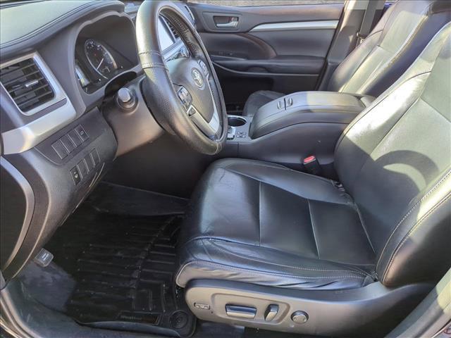 used 2015 Toyota Highlander car, priced at $15,696