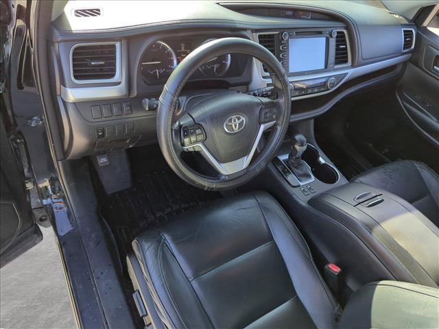 used 2015 Toyota Highlander car, priced at $15,696