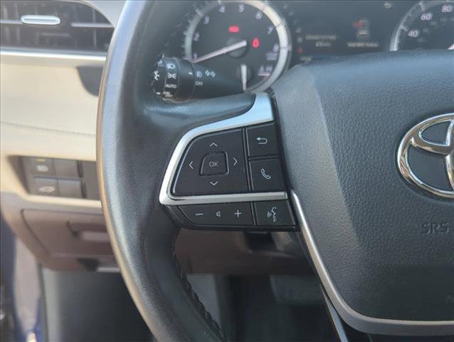 used 2022 Toyota Highlander car, priced at $31,098