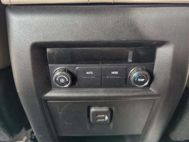 used 2022 Chevrolet Traverse car, priced at $7,898