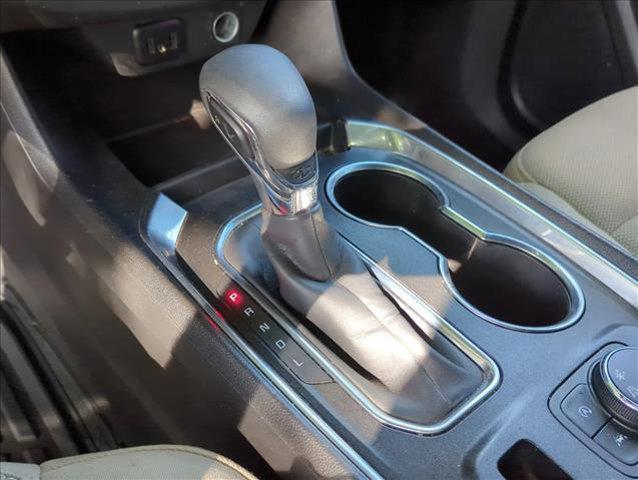 used 2022 Chevrolet Traverse car, priced at $7,898