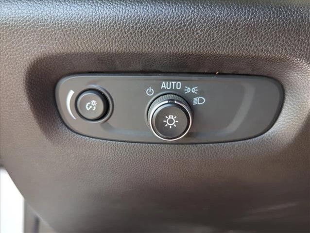 used 2022 Chevrolet Traverse car, priced at $7,898