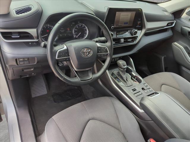 used 2023 Toyota Highlander car, priced at $35,169