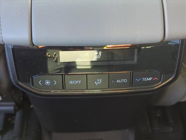 used 2023 Toyota Highlander Hybrid car, priced at $32,259