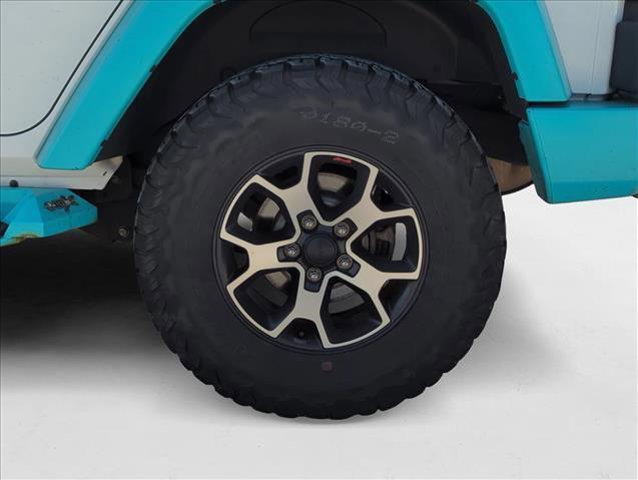 used 2015 Jeep Wrangler Unlimited car, priced at $18,823