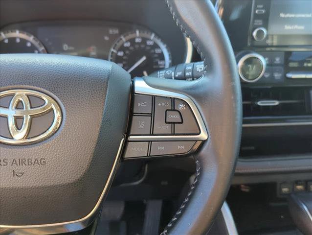 used 2020 Toyota Highlander car, priced at $25,998
