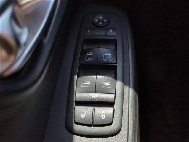 used 2015 Jeep Cherokee car, priced at $10,987
