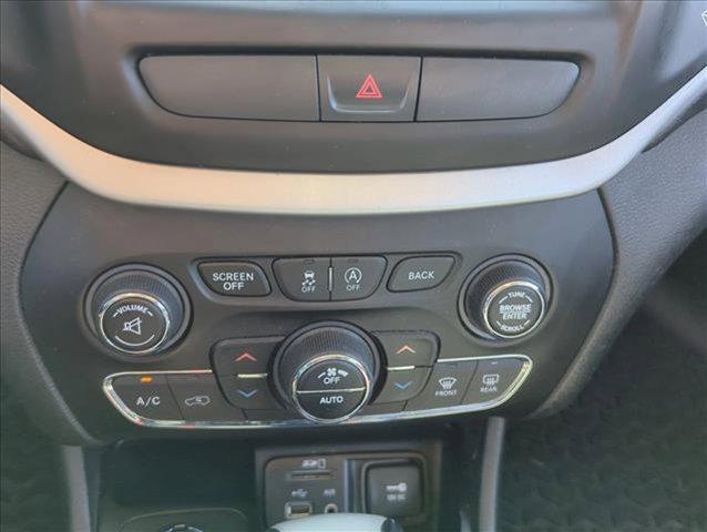 used 2015 Jeep Cherokee car, priced at $10,987