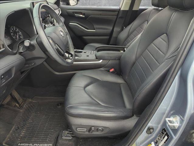 used 2020 Toyota Highlander car, priced at $28,495
