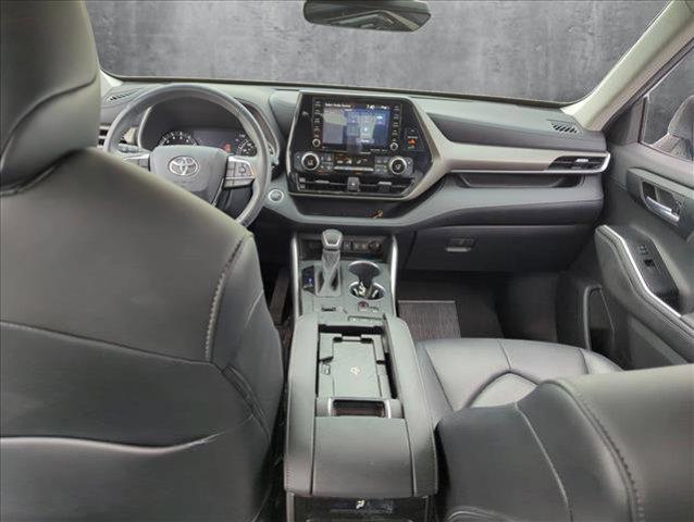 used 2020 Toyota Highlander car, priced at $28,495