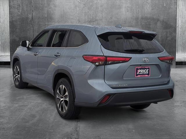 used 2020 Toyota Highlander car, priced at $28,495