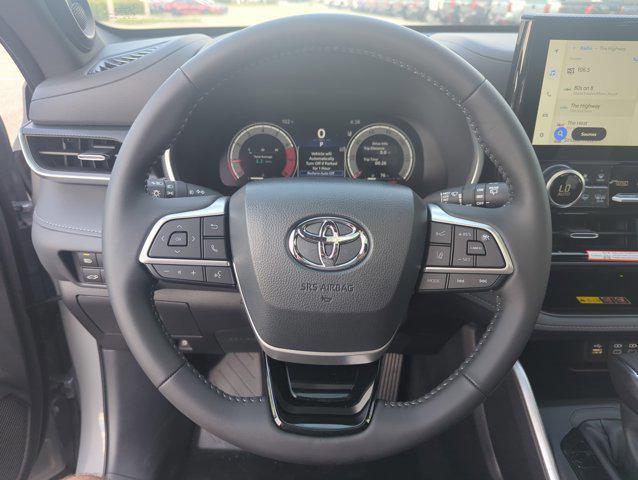 new 2025 Toyota Highlander car, priced at $51,452