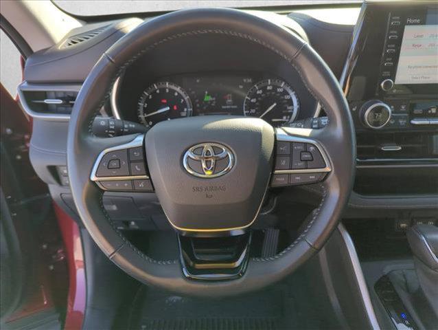 used 2021 Toyota Highlander car, priced at $32,295
