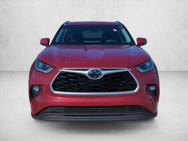 used 2021 Toyota Highlander car, priced at $32,295