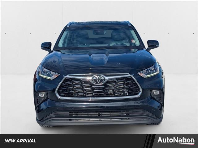 used 2023 Toyota Highlander car, priced at $37,420