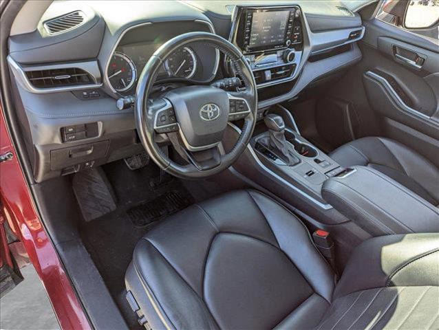 used 2022 Toyota Highlander car, priced at $31,998