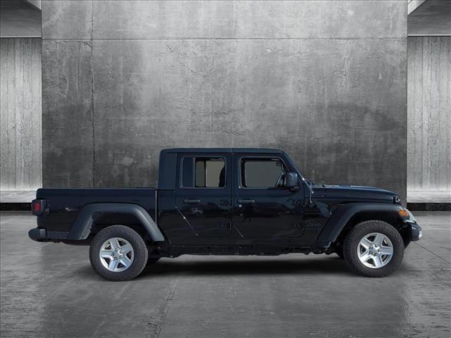 used 2023 Jeep Gladiator car, priced at $28,418