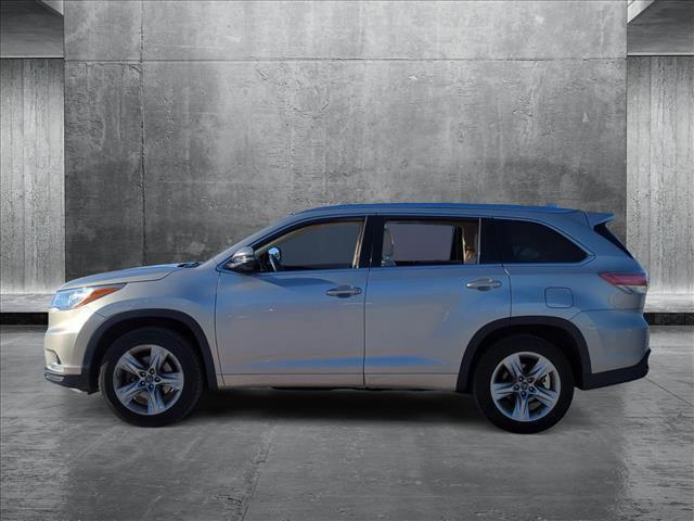 used 2016 Toyota Highlander car, priced at $22,880