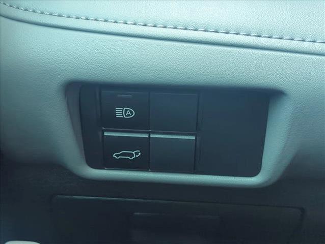 used 2021 Toyota Highlander car, priced at $26,952