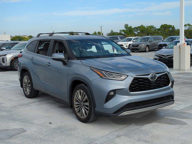 used 2021 Toyota Highlander car, priced at $39,227