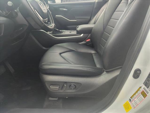 used 2024 Toyota Highlander car, priced at $41,502